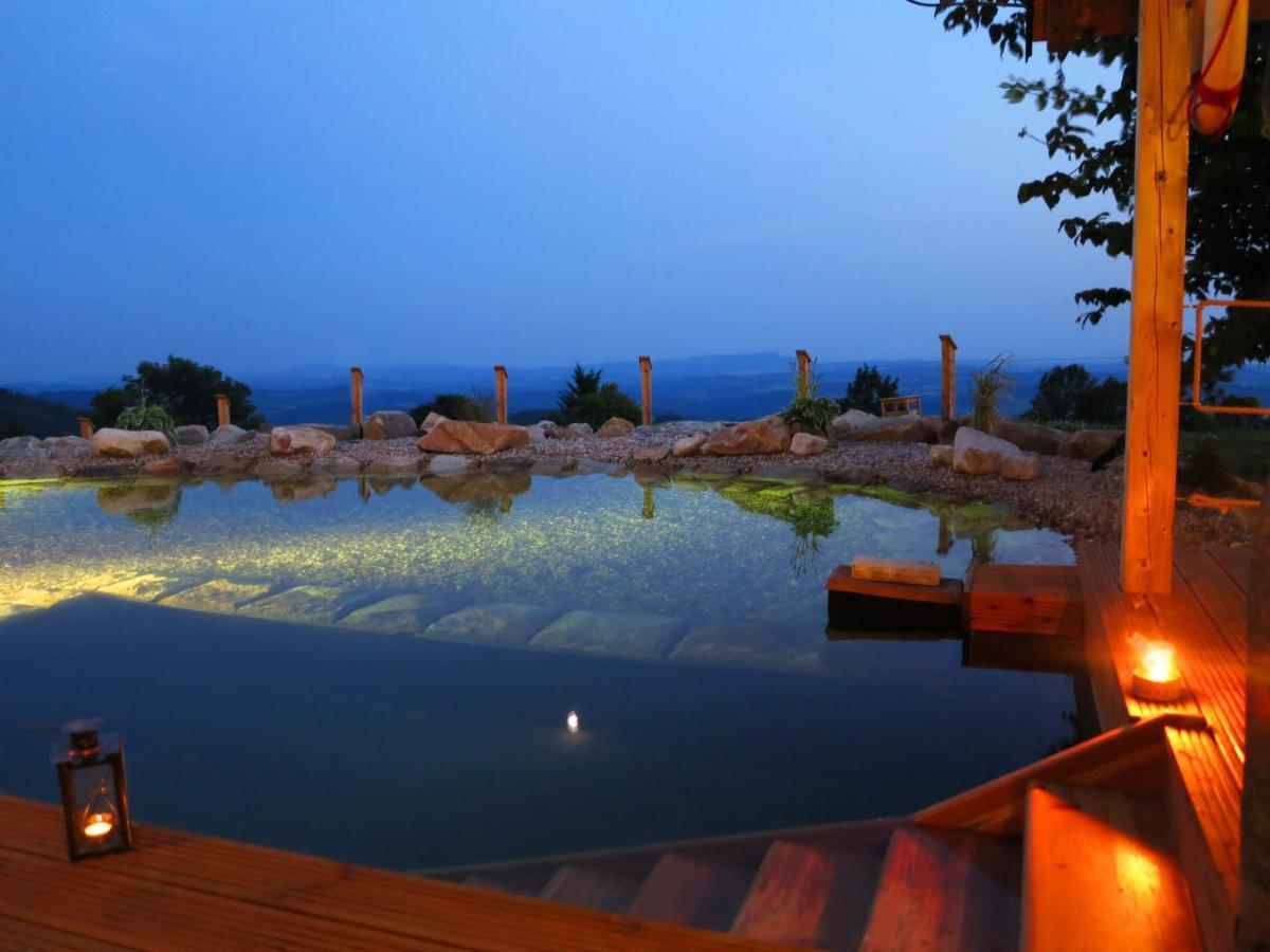 Wellness Hotel V Nebi Korenov Bilik gambar