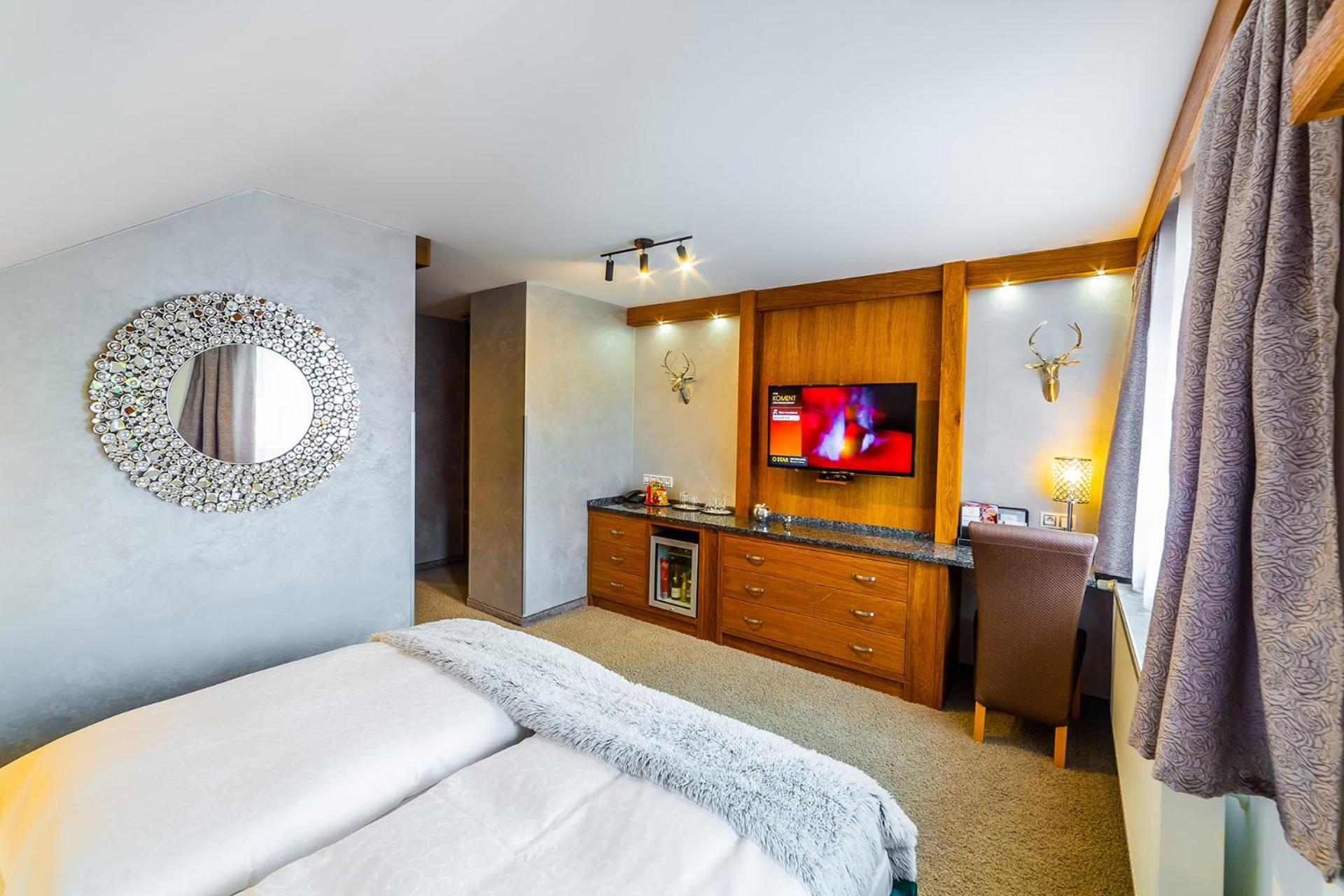 Wellness Hotel V Nebi Korenov Luaran gambar